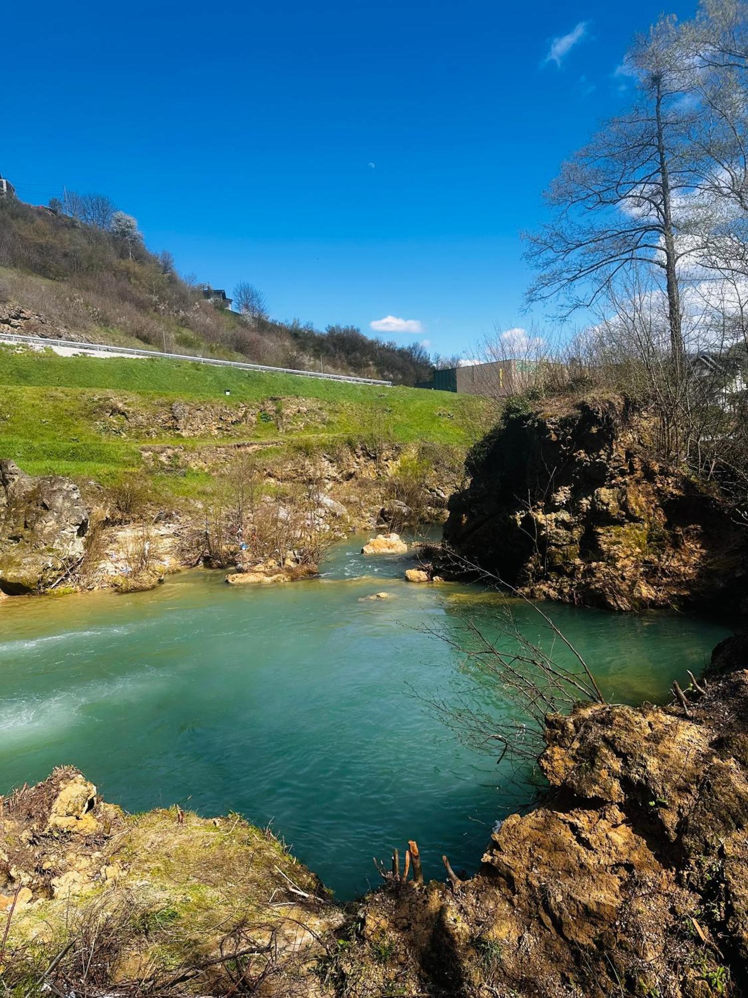 Apart Cobras Jajce Exterior foto